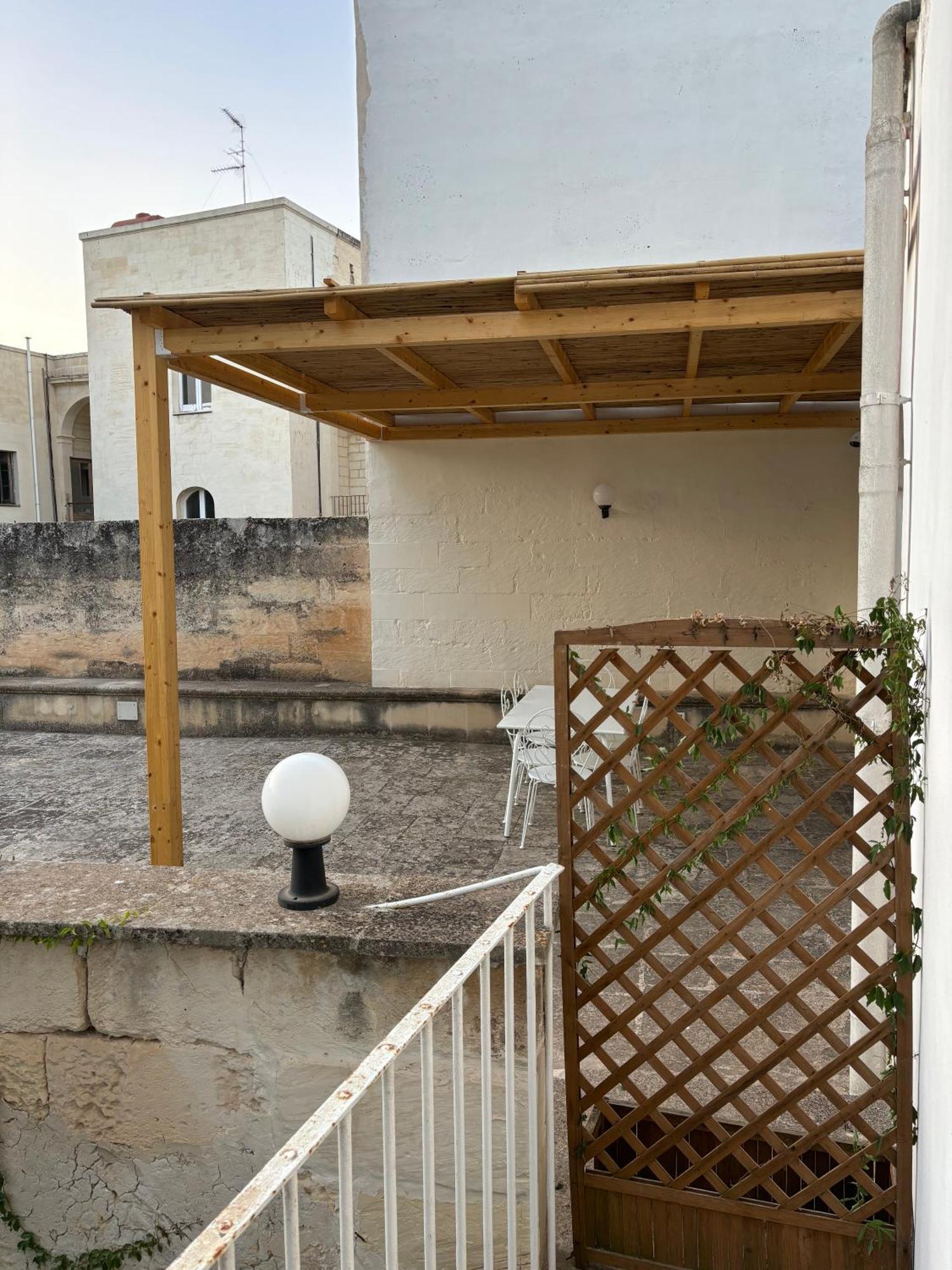 Hotel Terrazza Brancaccio Lecce Exterior foto